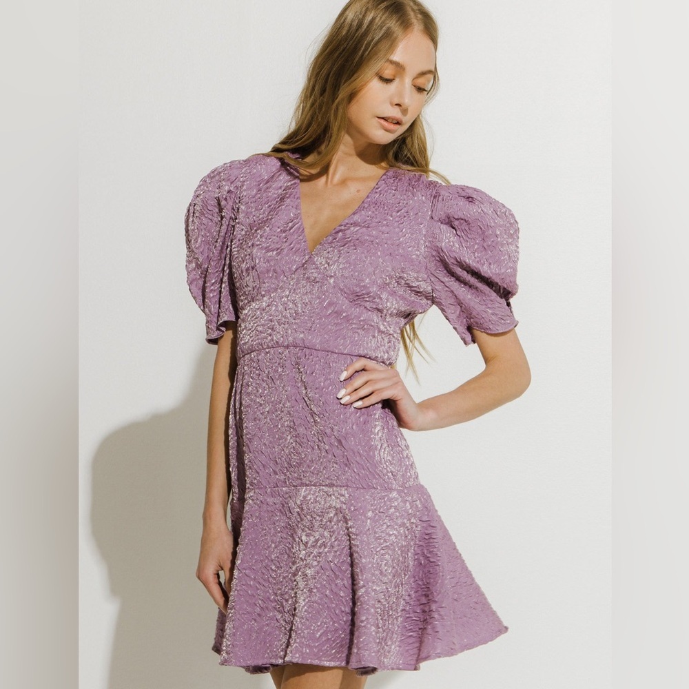 TEXTURE V-NECK MINI DRESS
